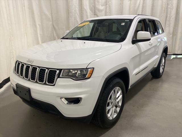 Photo of 2022 Bright White Clearcoat Jeep Grand Cherokee