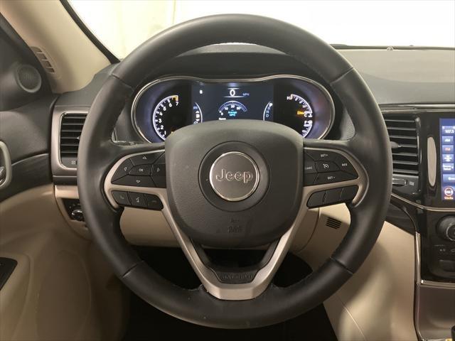 Photo of 2022 Bright White Clearcoat Jeep Grand Cherokee