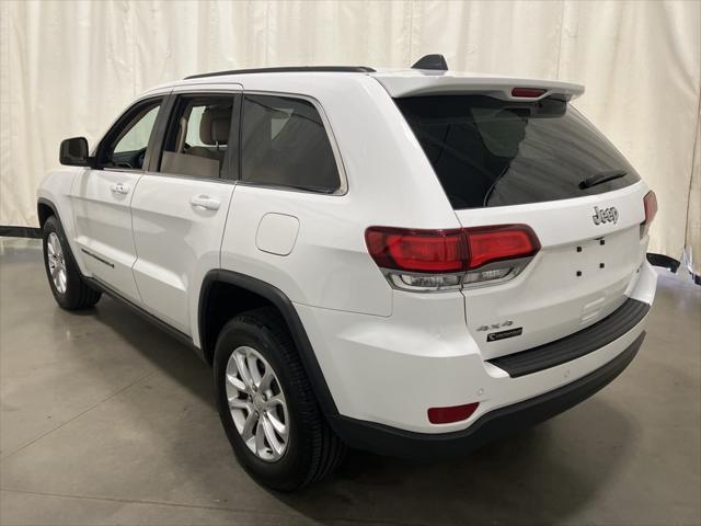 Photo of 2022 Bright White Clearcoat Jeep Grand Cherokee