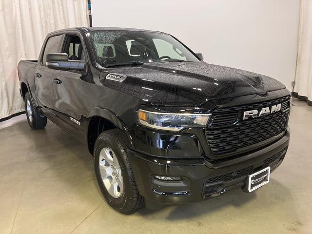 Photo of 2026 Diamond Black Crystal Pearlcoat RAM 1500