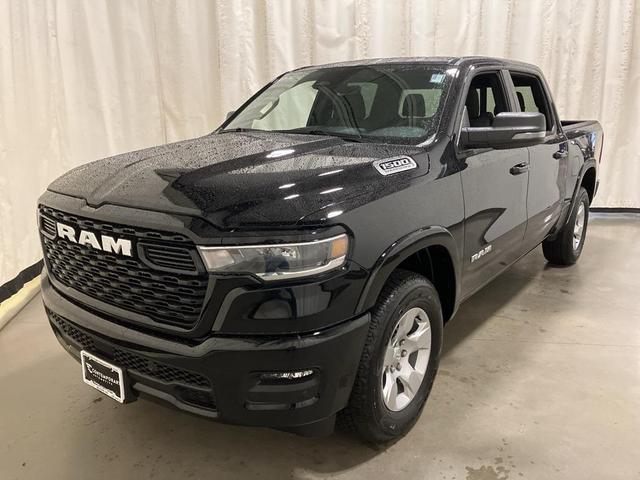 Photo of 2026 Diamond Black Crystal Pearlcoat RAM 1500
