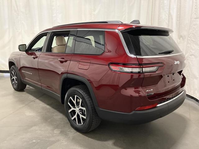 Photo of 2025 Velvet Red Pearlcoat Jeep Grand Cherokee L