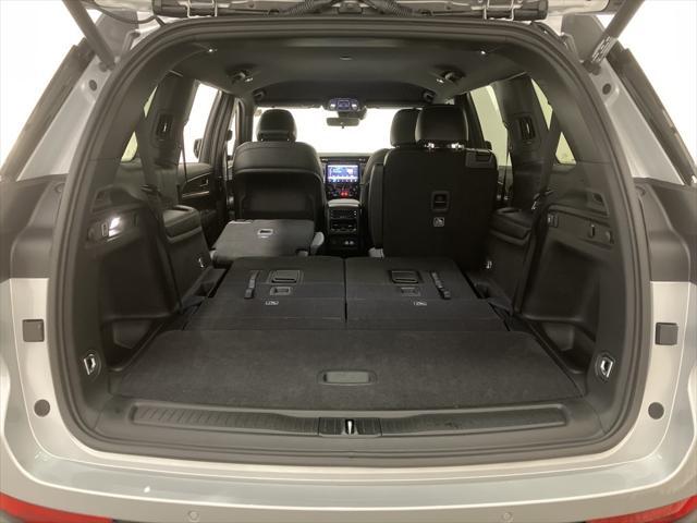 Photo of 2025 Silver Zynith Jeep Grand Cherokee L