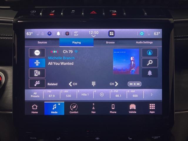 Photo of 2025 Silver Zynith Jeep Grand Cherokee L