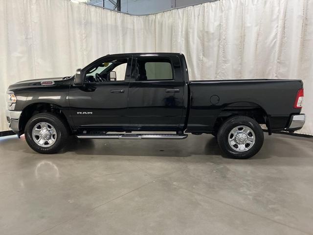 Photo of 2024 Diamond Black Crystal Pearlcoat RAM 2500