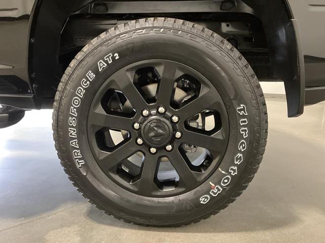 Photo of 2025 Diamond Black Crystal Pearlcoat RAM 2500