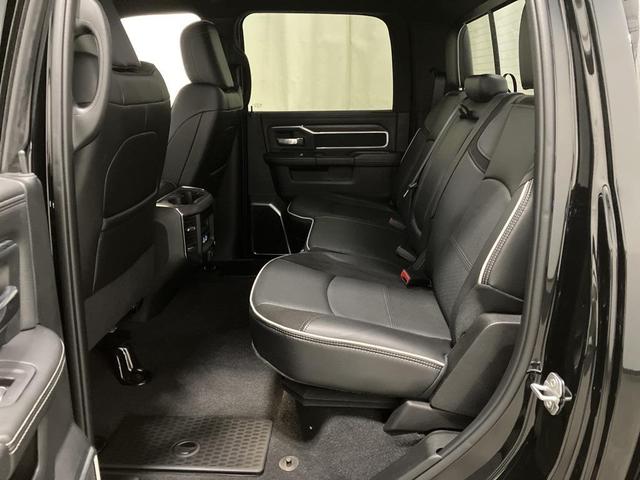 Photo of 2025 Diamond Black Crystal Pearlcoat RAM 2500
