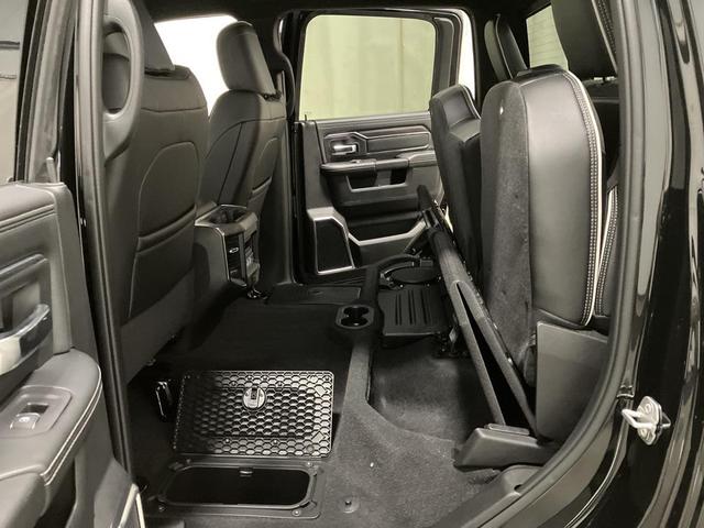 Photo of 2025 Diamond Black Crystal Pearlcoat RAM 2500