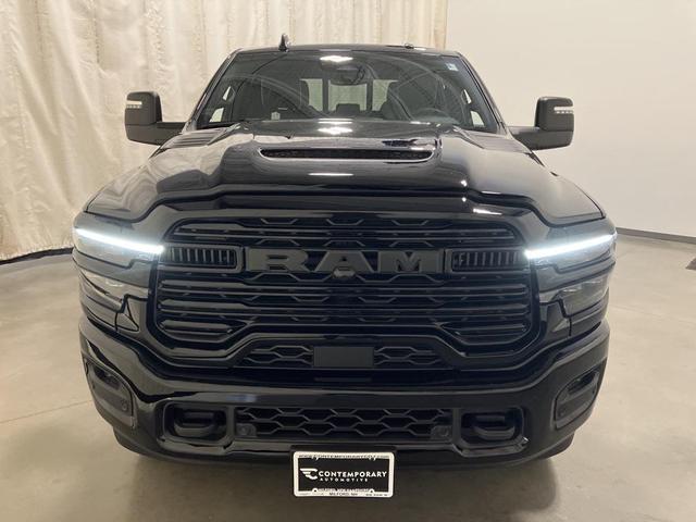 Photo of 2025 Diamond Black Crystal Pearlcoat RAM 2500