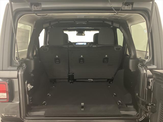 Photo of 2025 Gray Jeep Wrangler
