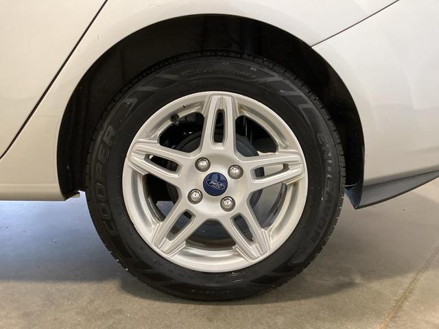 Photo of 2017 Ingot Silver Ford Fiesta