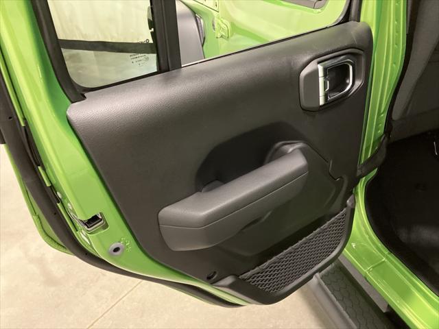 Photo of 2025 Green Jeep Wrangler