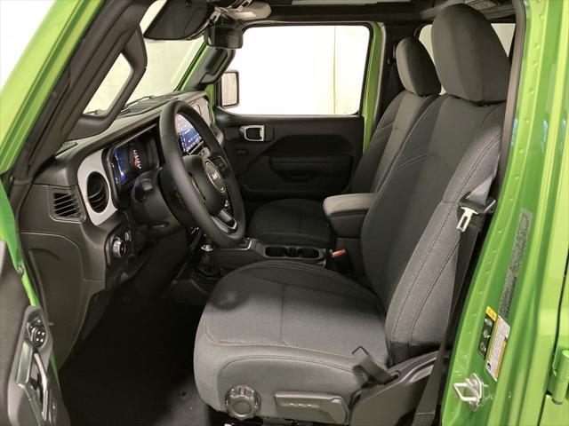 Photo of 2025 Green Jeep Wrangler