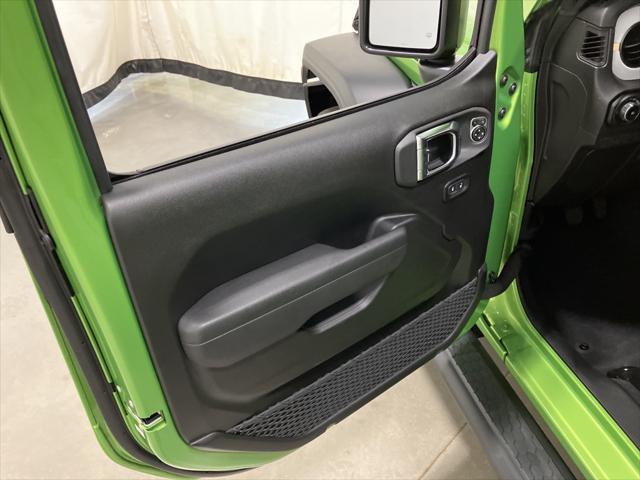 Photo of 2025 Green Jeep Wrangler