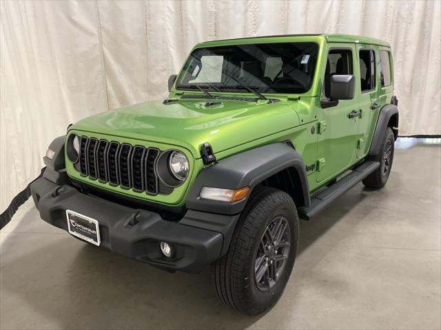 Photo of 2025 Green Jeep Wrangler