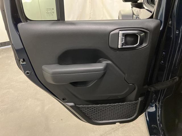 Photo of 2025 Blue Jeep Wrangler
