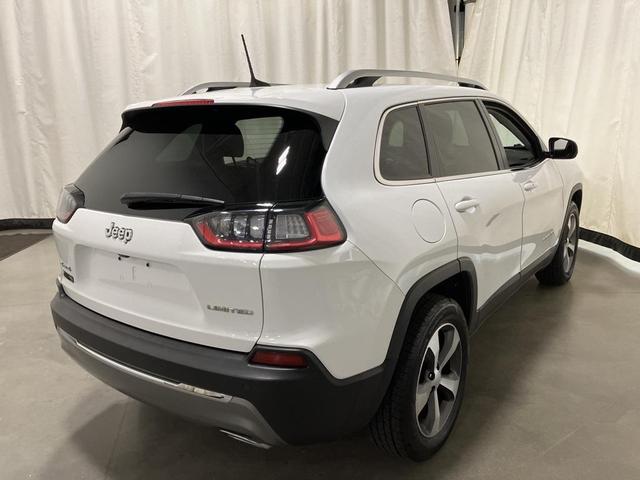 Photo of 2021 Bright White Clearcoat Jeep Cherokee