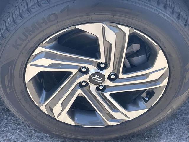 Photo of 2021 Quartz White Hyundai SANTA FE