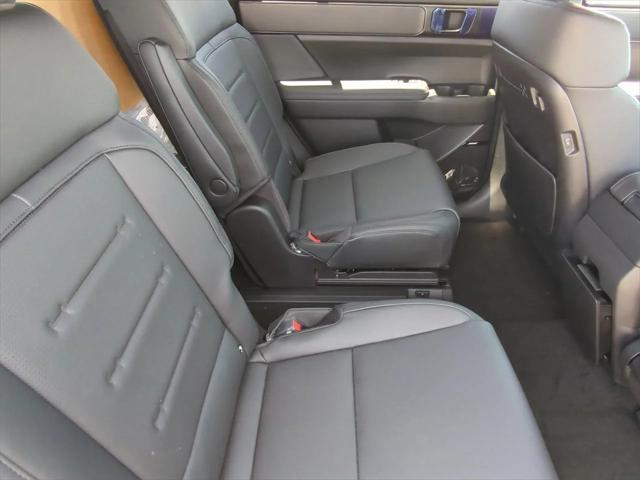 Photo of 2025 Ecotronic Gray Hyundai SANTA FE HEV