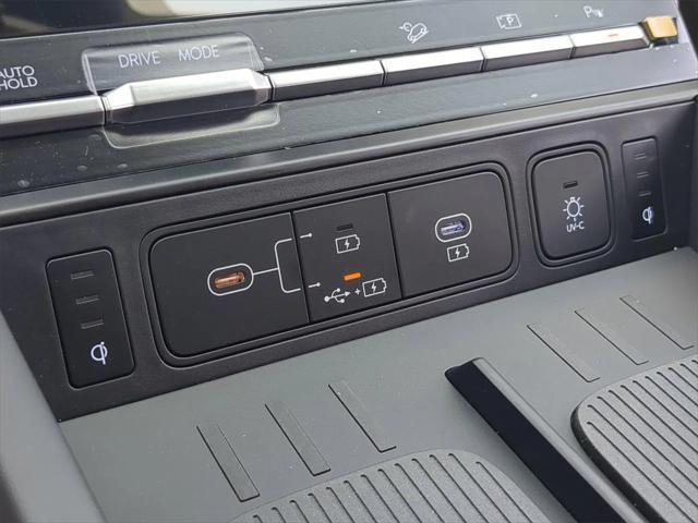 Photo of 2025 Ecotronic Gray Hyundai SANTA FE HEV