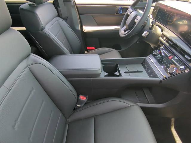 Photo of 2025 Ecotronic Gray Hyundai SANTA FE HEV