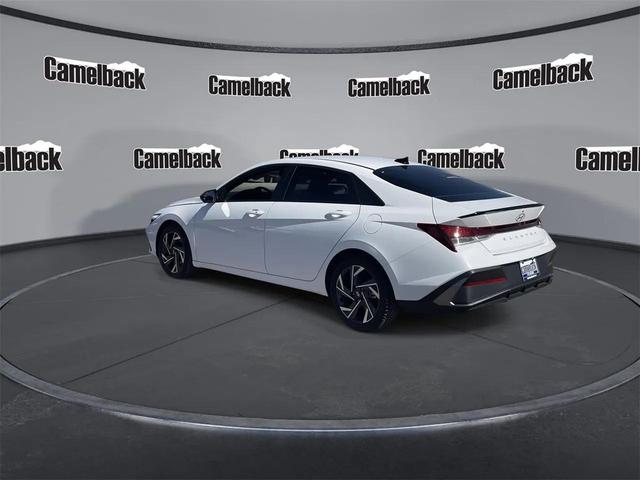 Photo of 2025 Serenity White Hyundai ELANTRA
