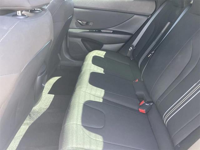 Photo of 2025 Serenity White Hyundai ELANTRA