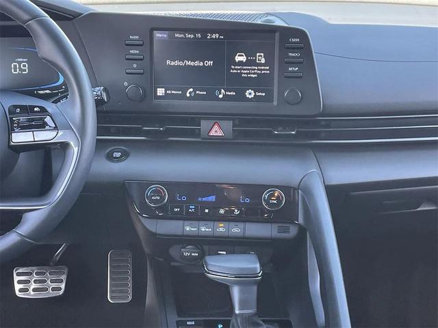 Photo of 2025 Serenity White Hyundai ELANTRA