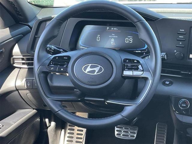 Photo of 2025 Serenity White Hyundai ELANTRA