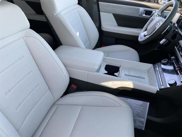 Photo of 2025 Ecotronic Gray Matte Hyundai SANTA FE