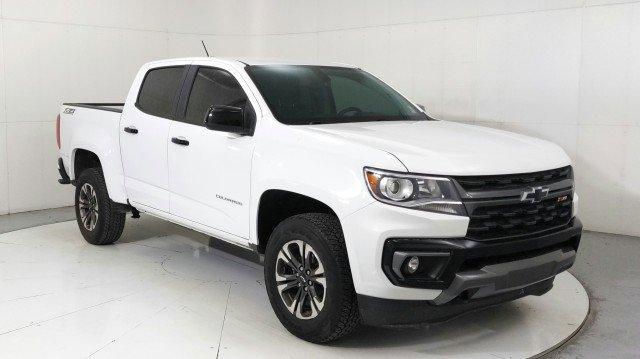 Photo of 2022 Summit White Chevrolet Colorado