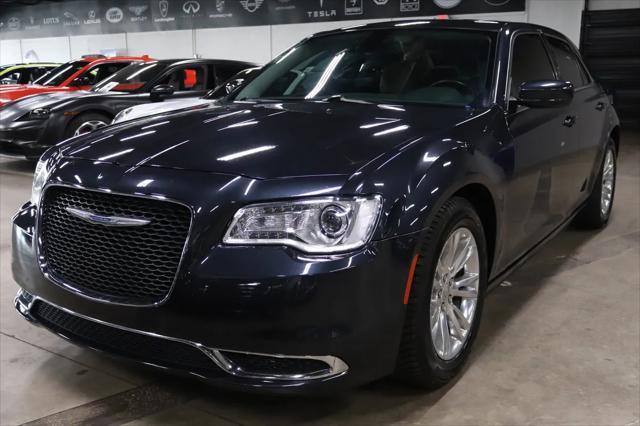 2017 Chrysler 300