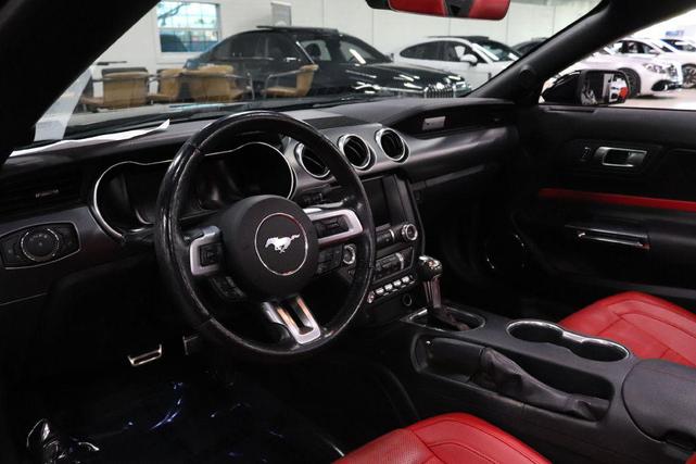 Photo of 2019 Shadow Black Ford Mustang