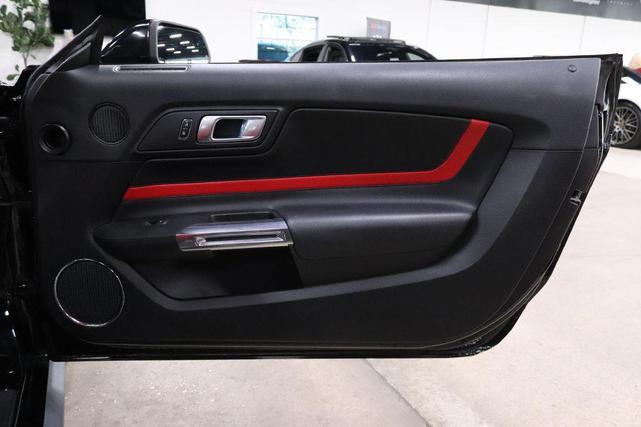 Photo of 2019 Shadow Black Ford Mustang