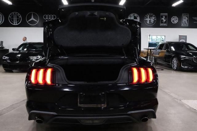Photo of 2019 Shadow Black Ford Mustang
