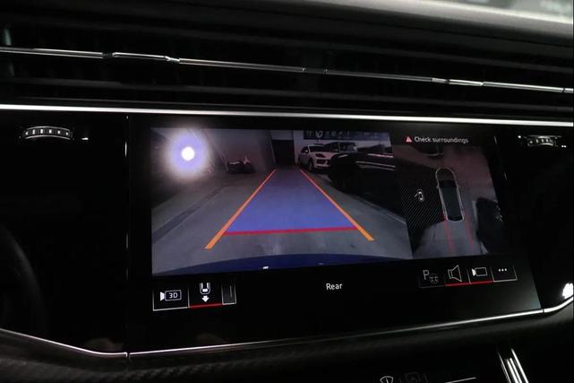 Photo of 2024 Blue Audi SQ8