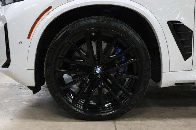 Photo of 2024 White BMW X5