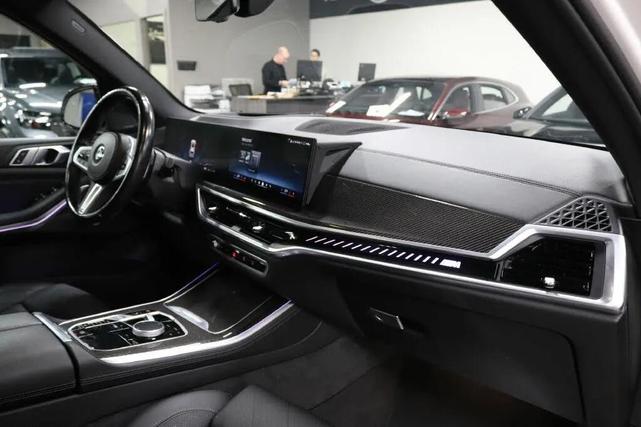 Photo of 2024 White BMW X5