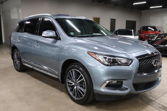 Photo of 2017 Blue INFINITI QX60