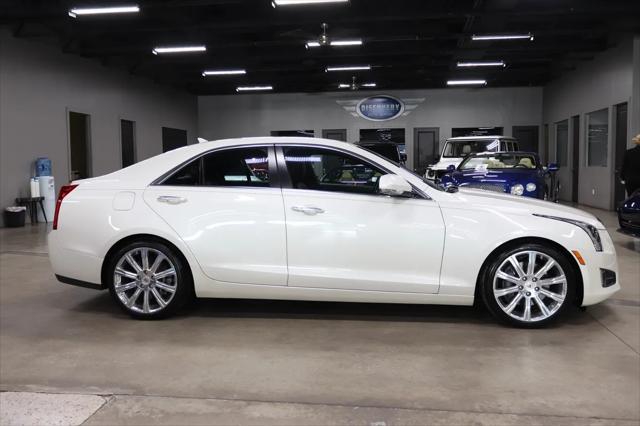Photo of 2013 White Diamond Tricoat Cadillac ATS