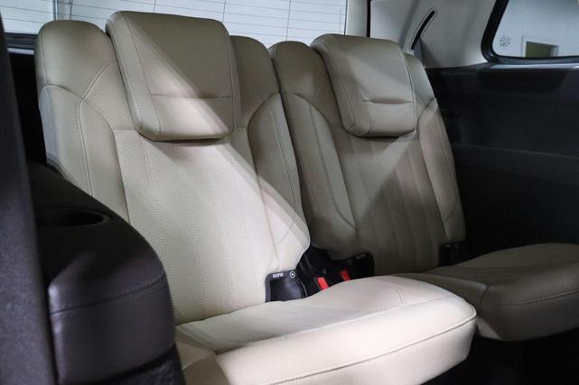 Photo of 2017 WHITE Mercedes-Benz GLS 450