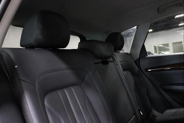Photo of 2019 Black Audi Q5