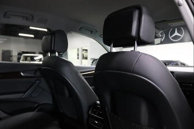 Photo of 2019 Black Audi Q5