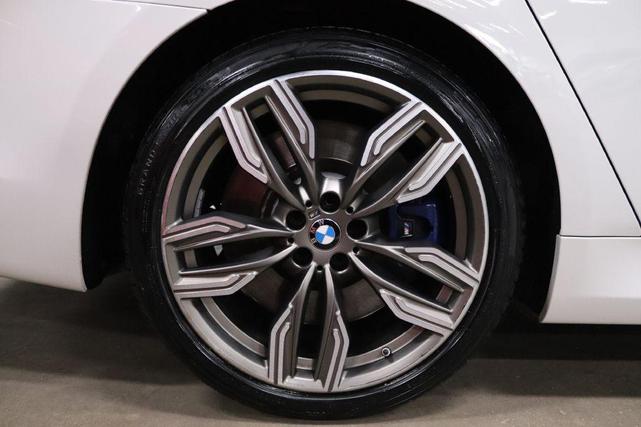 Photo of 2018 WHITE BMW M760