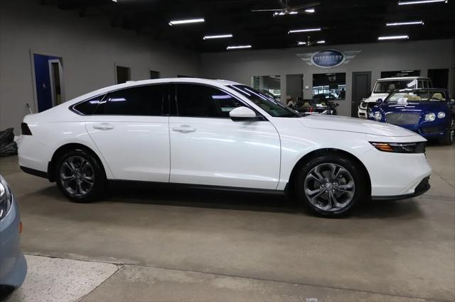 Photo of 2023 Platinum White Pearl Honda Accord