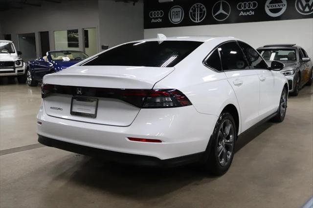 Photo of 2023 Platinum White Pearl Honda Accord