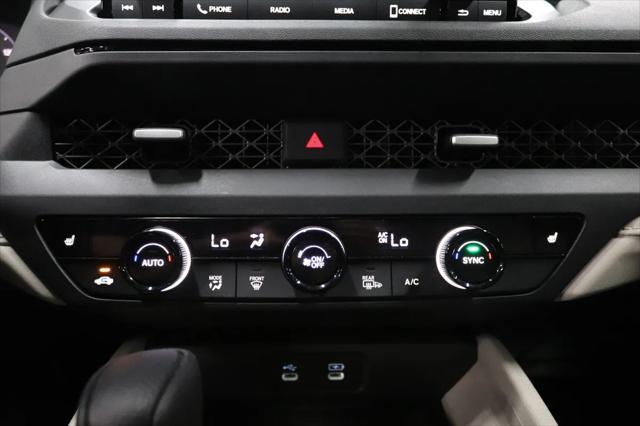 Photo of 2023 Platinum White Pearl Honda Accord