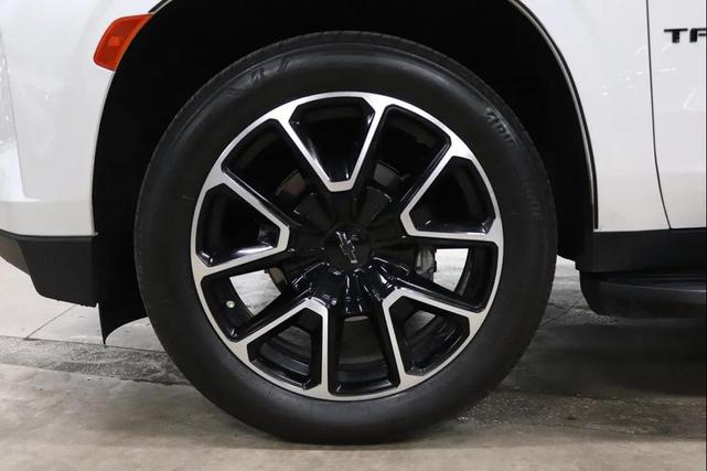 Photo of 2021 Off white Chevrolet Tahoe