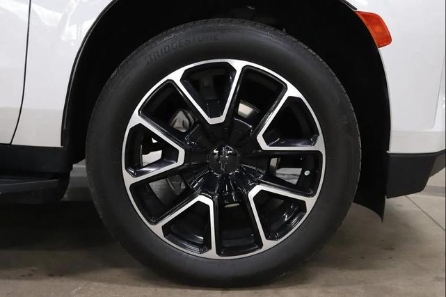 Photo of 2021 Off white Chevrolet Tahoe