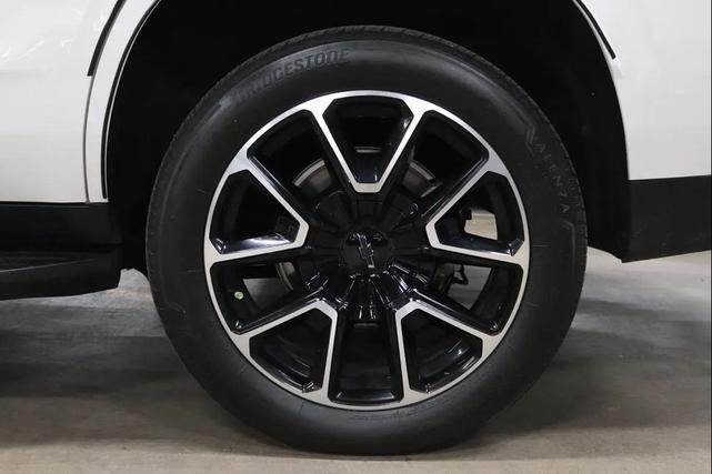 Photo of 2021 Off white Chevrolet Tahoe
